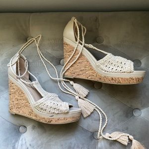 Size 9 women’s Cork lace up wedges